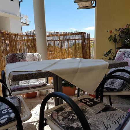Apartmani Putnik Baška Voda Екстериор снимка
