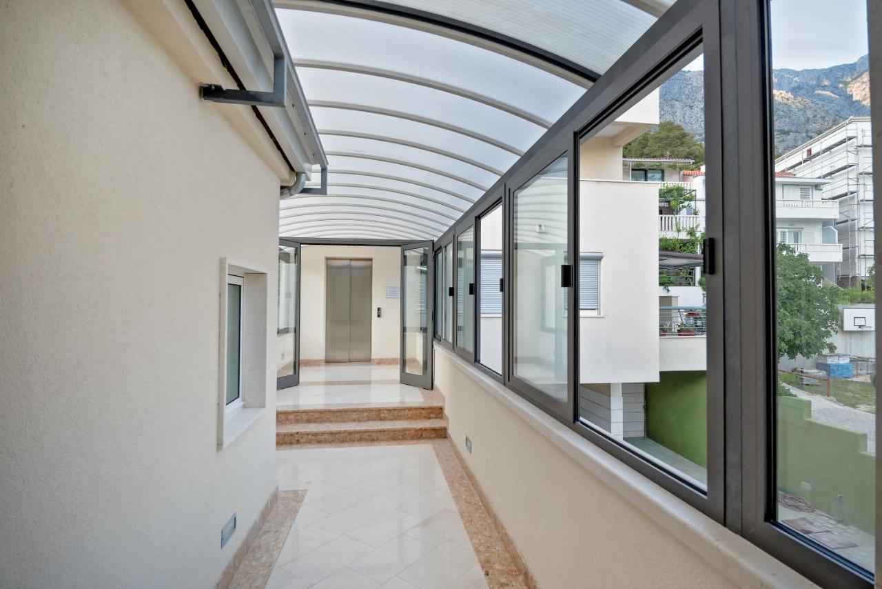 Apartmani Putnik Baška Voda Екстериор снимка