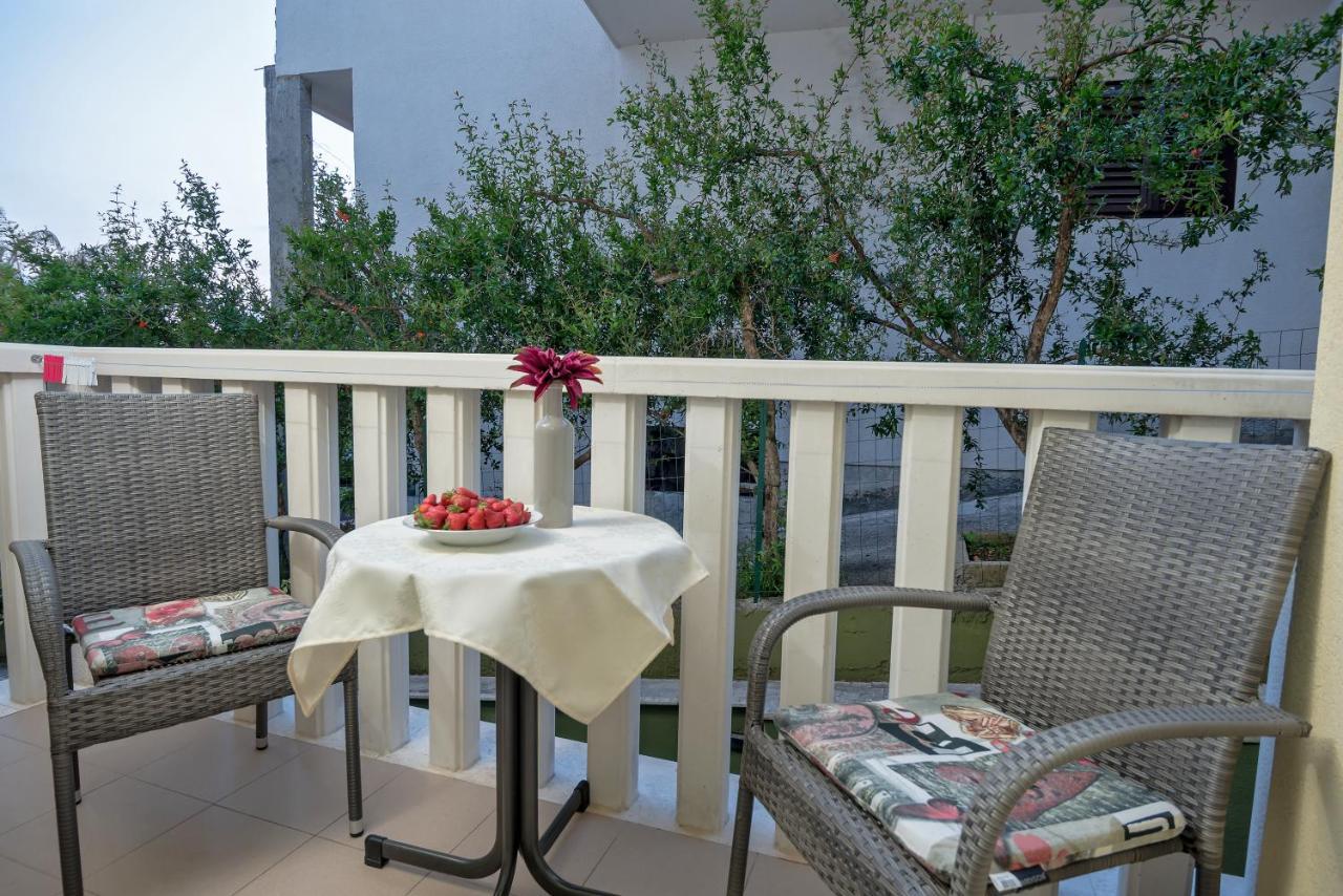 Apartmani Putnik Baška Voda Екстериор снимка