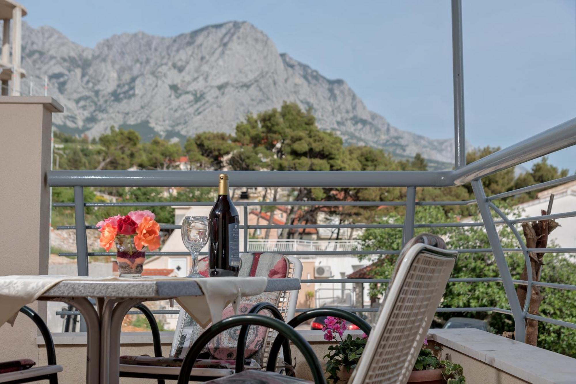 Apartmani Putnik Baška Voda Екстериор снимка
